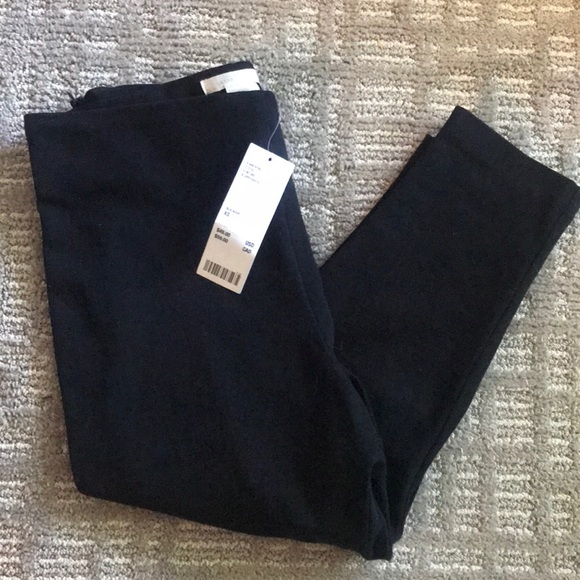 NWT UO high rise black Capri pant - Picture 2 of 4